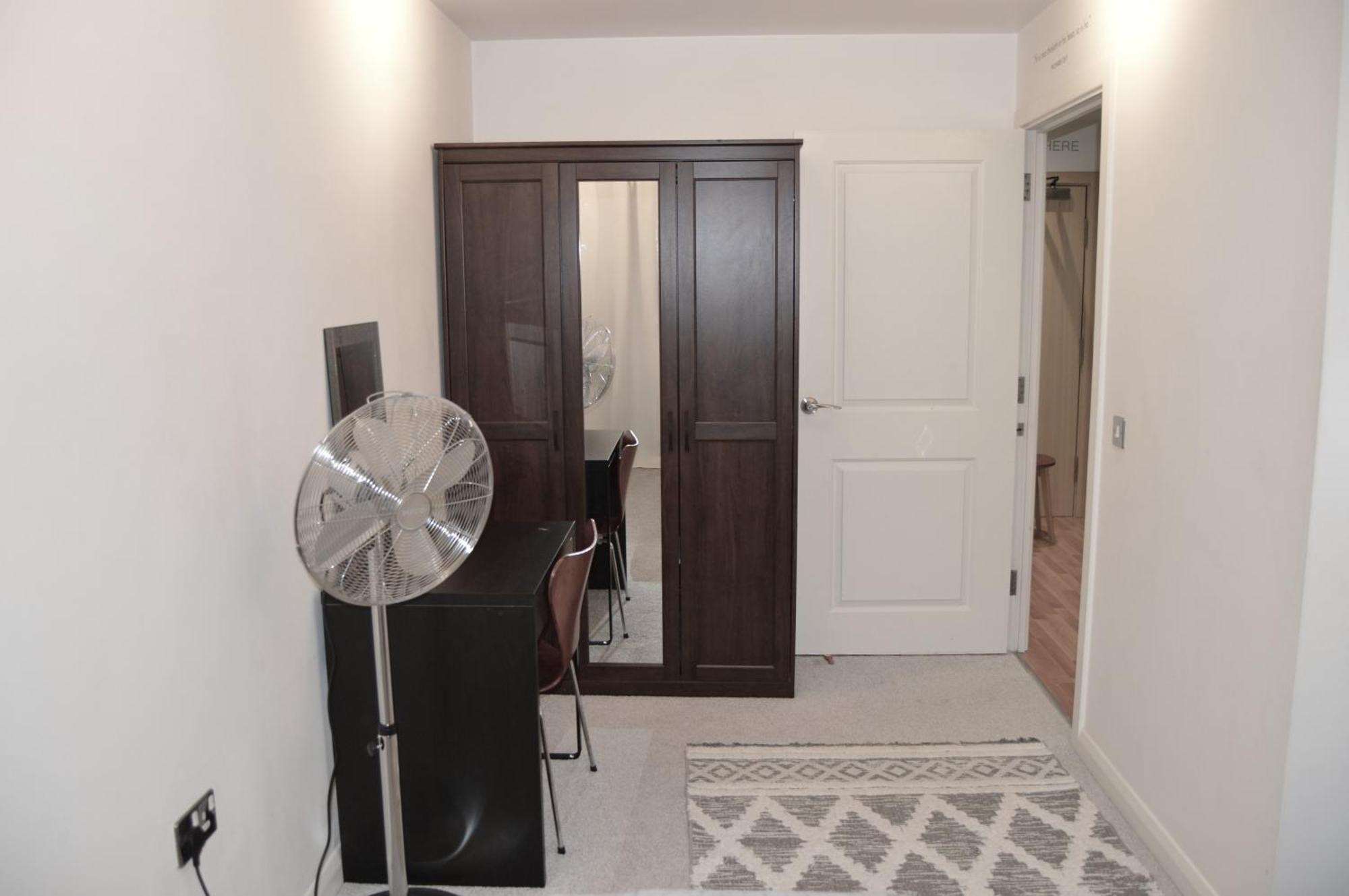Entire Apartment Next To Canary Wharf In London Kültér fotó